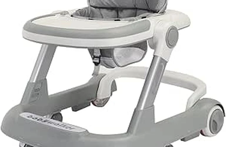 「赤ちゃんの成長をサポートする歩行器、買取いたします！」